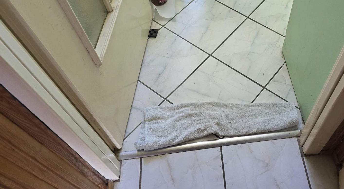 Odkręcił gaz w bloku wielorodzinnym i uciekł. Policja znalazła 45-latka w hotelu
