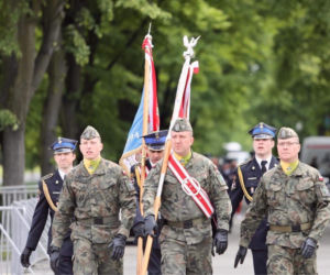 Piknik militarny przed Stadionem Śląskim