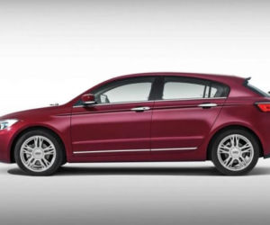 Qoros 3 Hatch