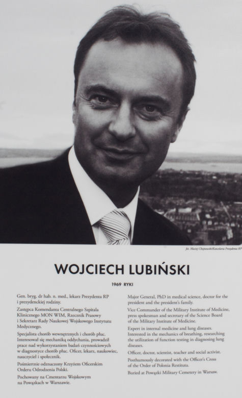 płk dr hab. n. med. Wojciech Lubiński – lekarz prezydenta, rzecznik prasowy, sekretarz Rady Naukowej i z-ca komendanta Wojskowego Instytutu Medycznego