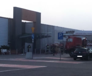Ewakuacja toruńskiej galerii handlowej! Klienci zdezorientowani
