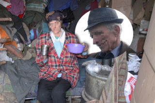 Stanisław latami trzymał ukochaną w komórce obok świń. Podbierała paszę i zlewki z koryta