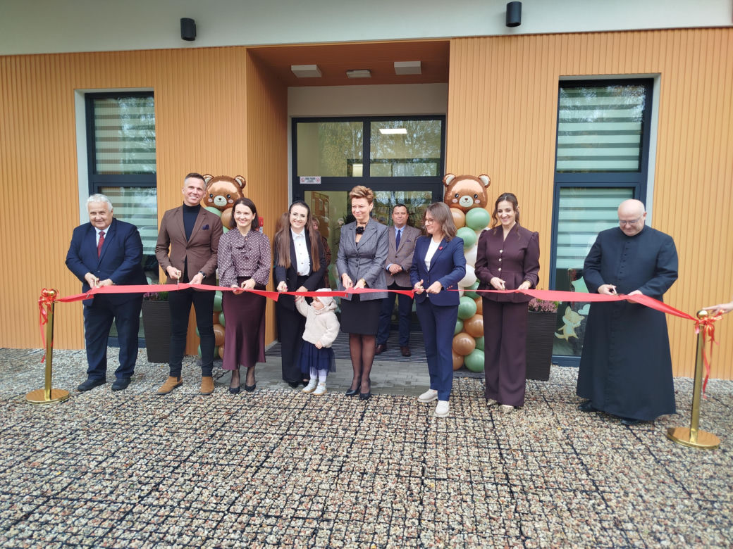 Otwarcie Żłobka w Mokobodach i pasowanie na żłobkowicza