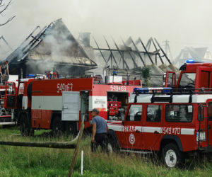 Wielki pożar na Podhalu. Od pioruna spłonął drewniany dom
