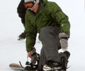 Ashton Kutcher na snowboardzie