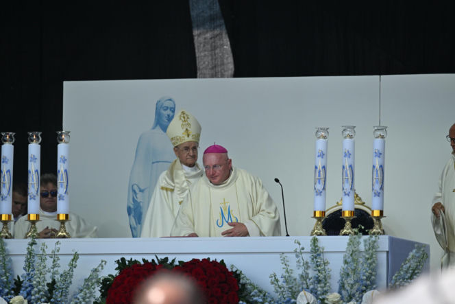 Poświęcenie pomnika Matki Boskiej w Konotopiu