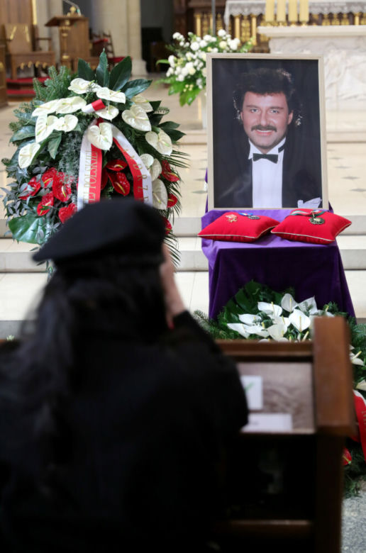 Ewa Krawczyk na pogrzebie męża Krzysztofa Krawczyka