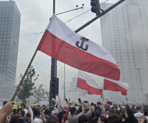 Godzina W w Warszawie. Syreny, race i wzruszający hołd dla powstańców