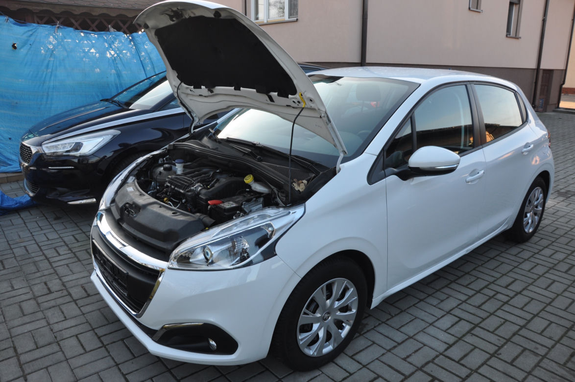 Odzyskany Peugeot 208