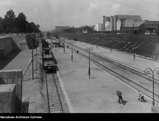 Warszawa dawniej i dziś. Dworzec Główny