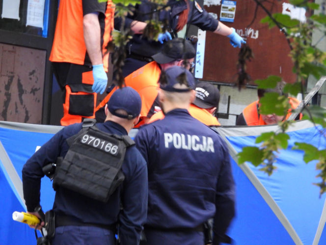 Bródno. Śmiertelny upadek dziecka z balkonu