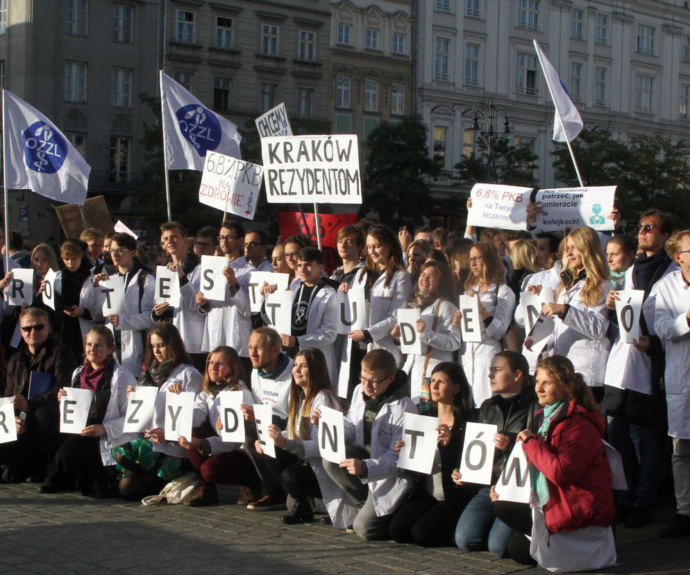 protest strajk rezydentów studentów medycyny lekarzy