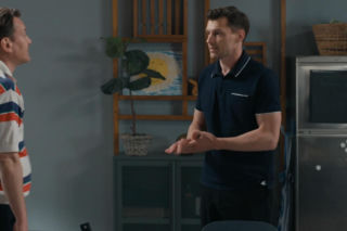 Barwy szczęścia, odcinek 3265. Stefaniak (Paweł Ławrynowicz), Darek (Andrzej Niemyt)