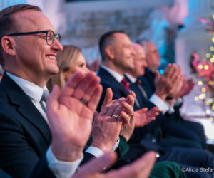 Karol i Marta Nawroccy na kolędowaniu