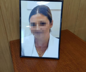 Pacjentki porzuciły konwencjonalną terapię, by „leczyć się” lampami. Szaman z Małopolski nie trafi za kraty