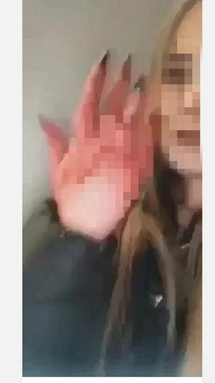 Jaworzno: Skatowały koleżankę i... pochwaliły się tym w sieci. 13 i 14-latka śmieją się z pobicia