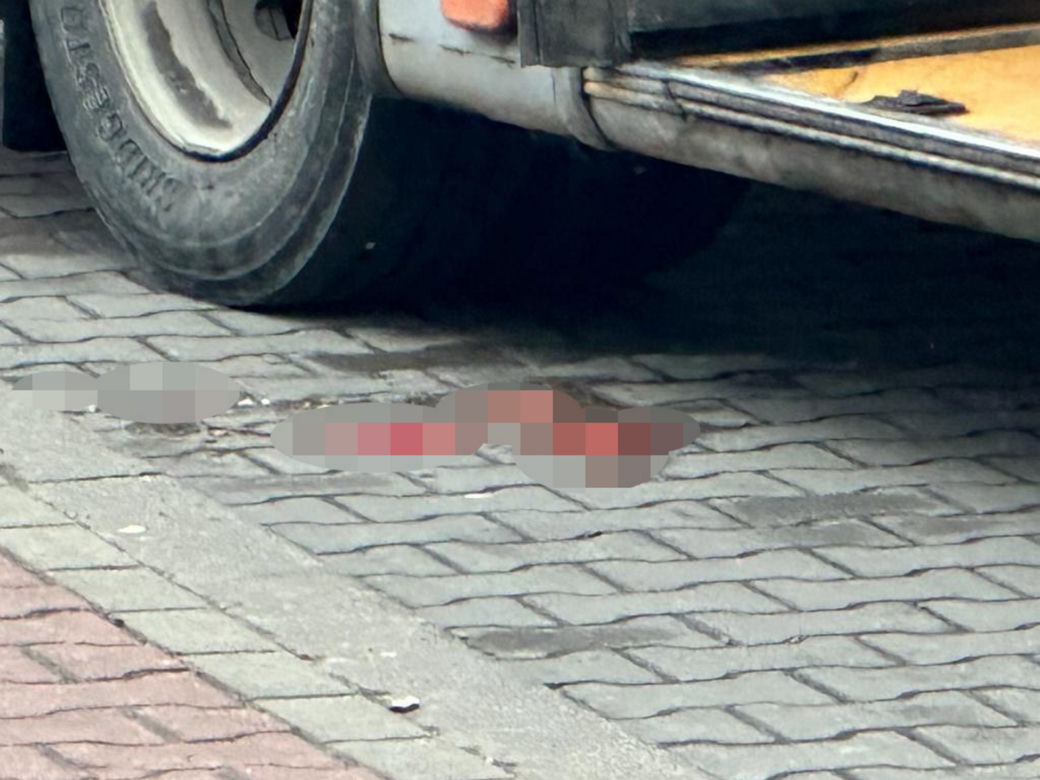 Makabra w Pruszkowie. Autobus zmiażdżył staruszce stopę