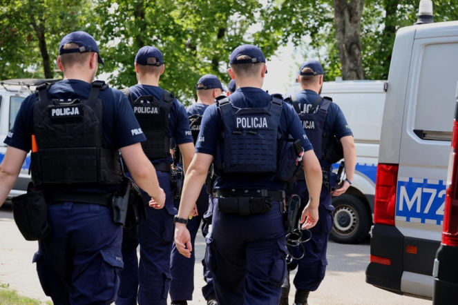 Policjanci pojawią się w rejonie podlaskich szkół. To reakcja na tragiczne wydarzenia na Mazowszu