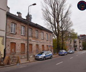Szukał toalety, znalazł ciało. Zwłoki bez oka na Pradze