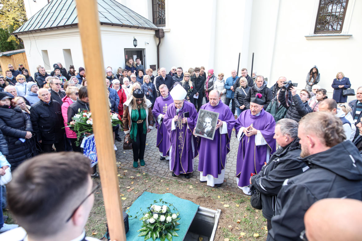 Pogrzeb Marka Perepeczki. W Częstochowie ponownie pochowano filmowego Janosika