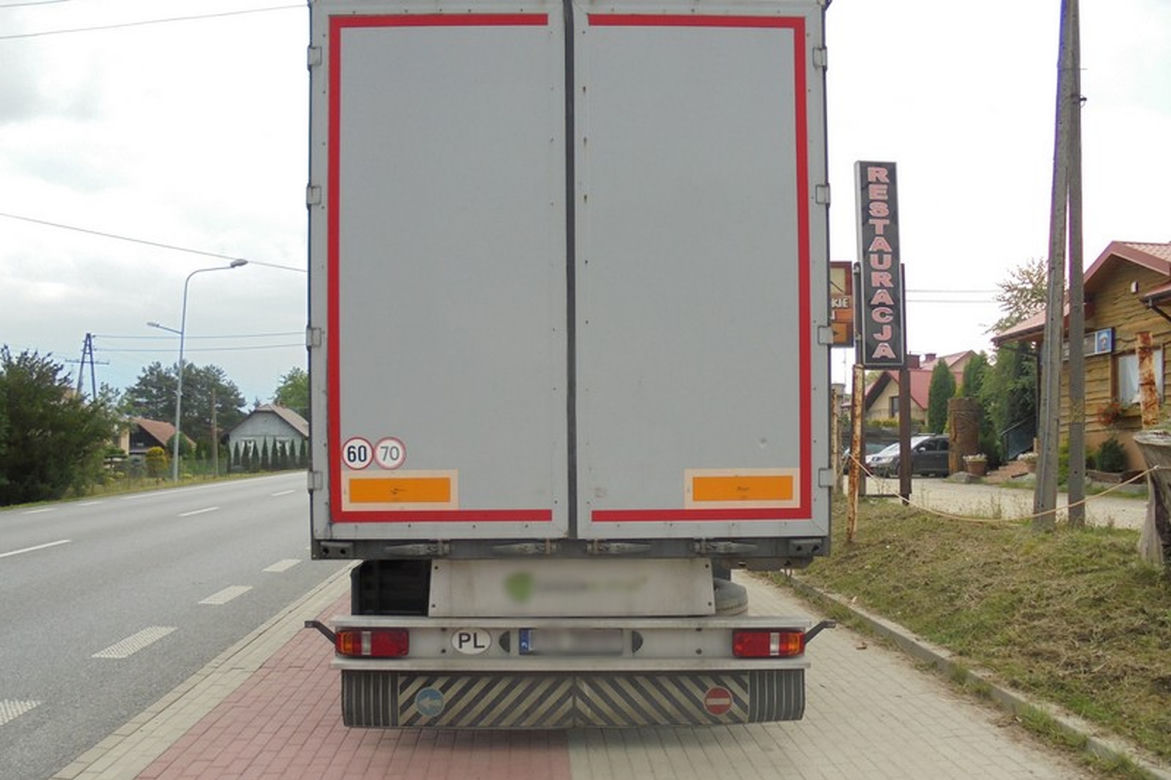 Jechał tirem bez hamulców i z uszkodzonymi oponami