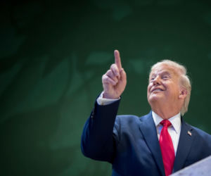 Trump wyśmiał Emmanuela Macrona. Co do diabła!