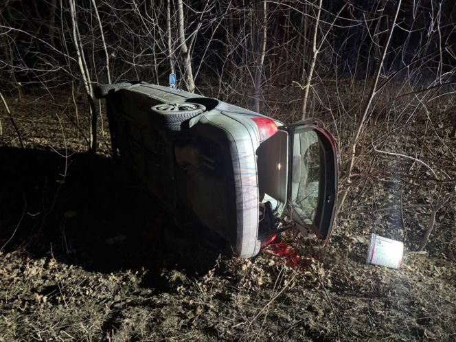 Tarnów: Dachowali i uciekli z miejsca wypadku