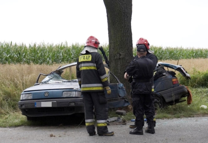 WYPADEK w MIKOŁOWIE: Zginęło 5 osób