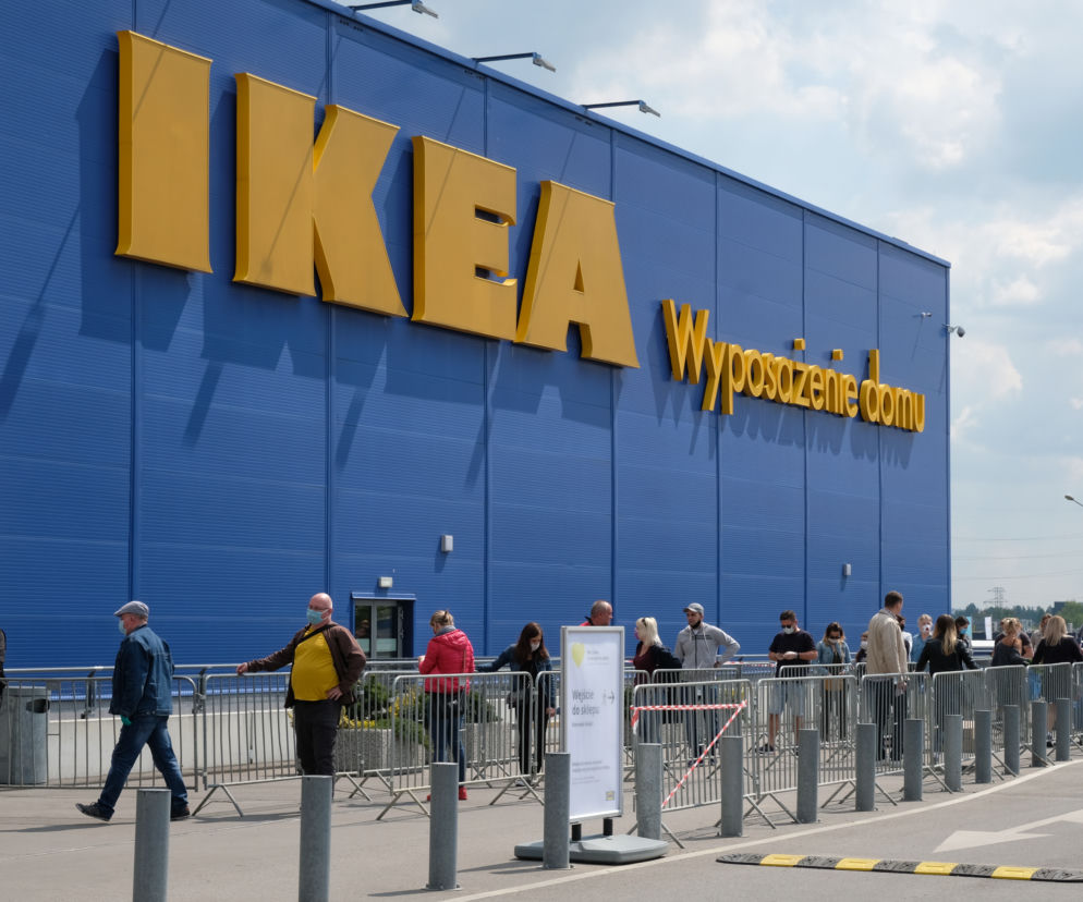 GIGANTYCZNE kolejki pod Ikeą w Katowicach [ZDJĘCIA]