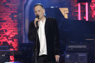 Tomasz Lipiński kiedyś i dziś. Tak przez lata zmieniał się lider legendarnej Brygady Kryzys