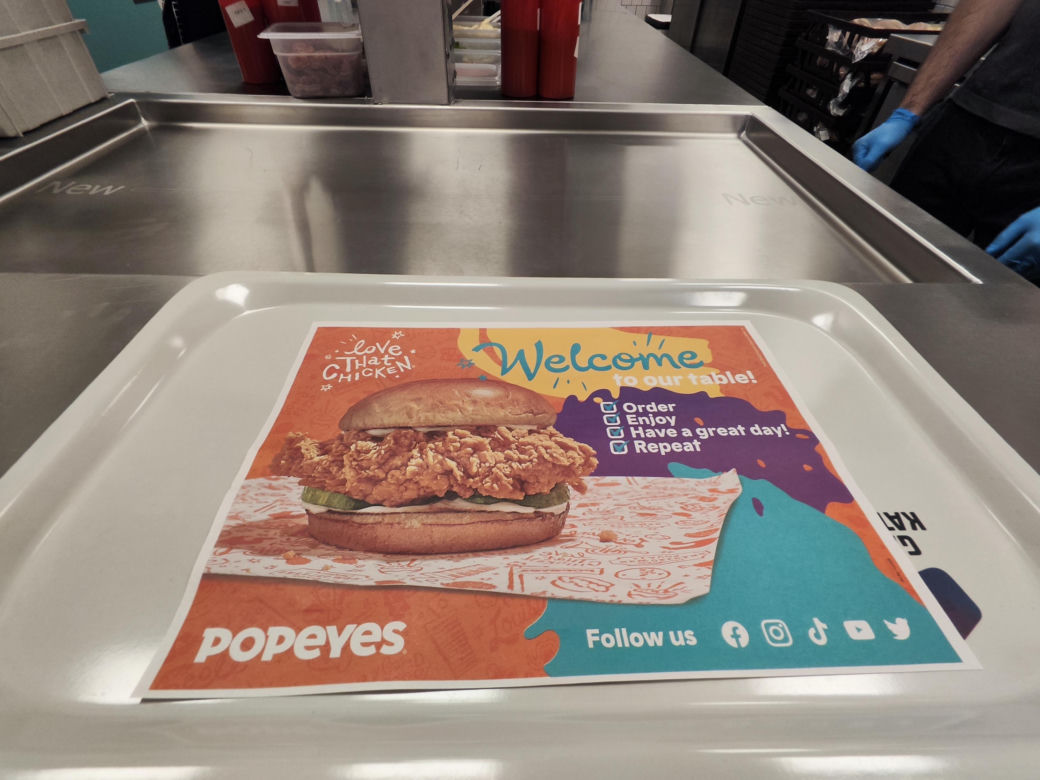 Otwarcie Popeyes w Galerii Katowickiej. Tak restauracja wygląda od środka