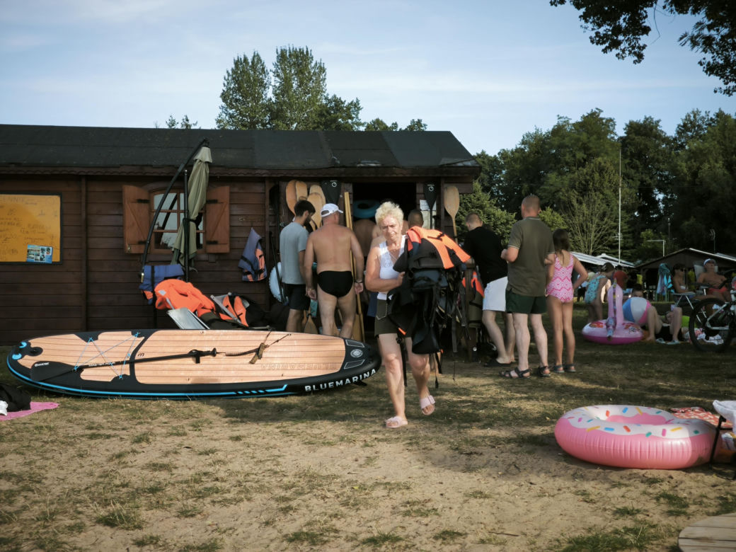 Plaża w Osiecznej w długi sierpniowy weekend