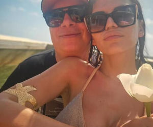 Skiba i młodsza żona znów to zrobili. Wszystko w rajskiej scenerii