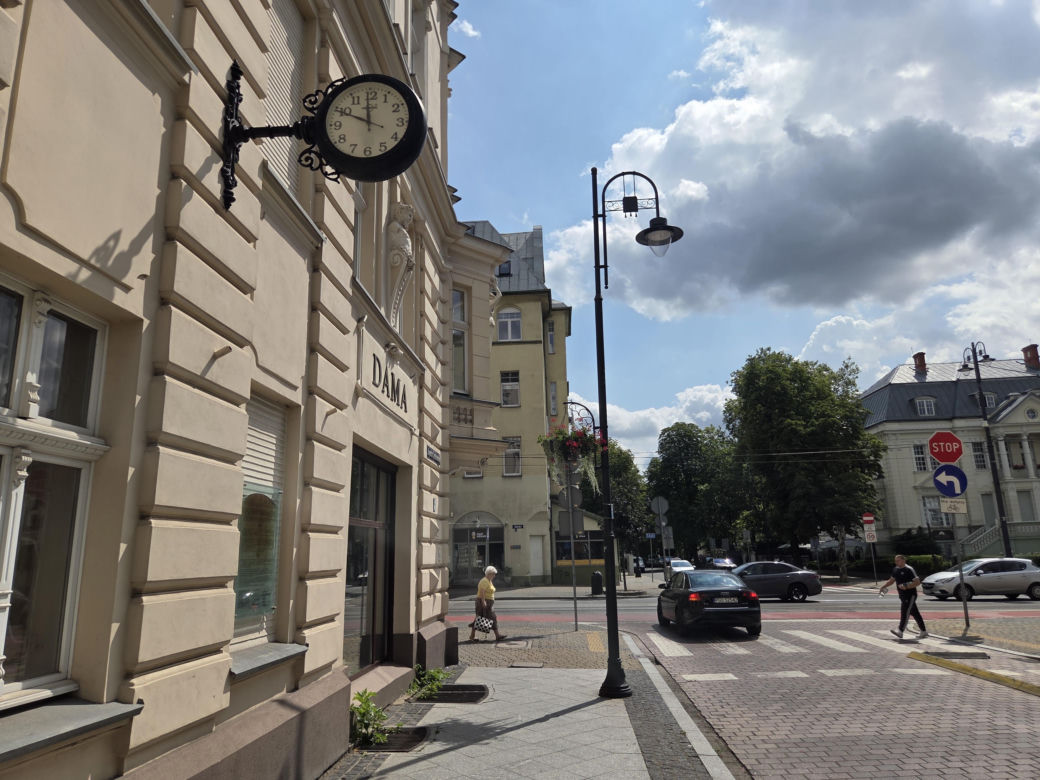 Tak wygląda jedna z najbardziej eleganckich ulic w Bydgoszczy. Zapraszamy na spacer po ul. Cieszkowskiego
