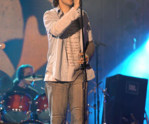 Siłacza śpiewała cała Polska, potem zniknął. Co po 20 latach porabia Marcin Rozynek?