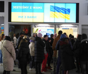 Wojna na Ukrainie. Strażnicy miejscy również pomagają uchodźcom!