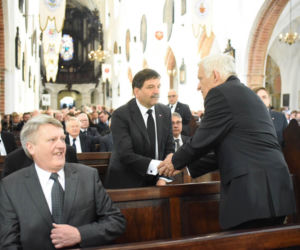 RELACJA NA ŻYWO - POGRZEB ABP. GOCŁOWSKIEGO.