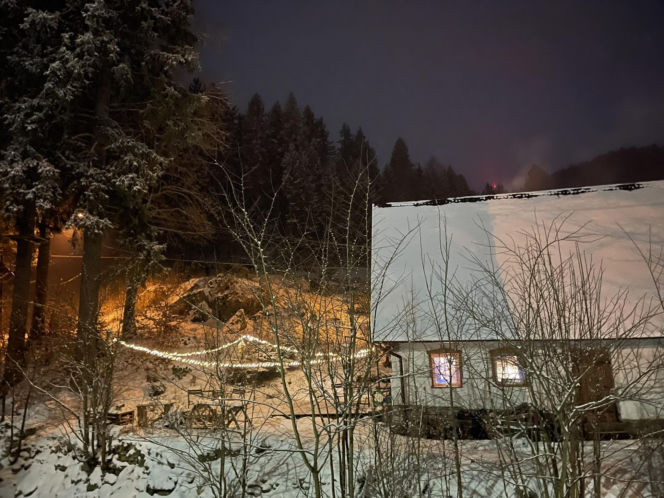 Zapomnij o Zakopanem! Ta wieś na Dolnym Śląsku zimą zamienia się w bajkową krainę