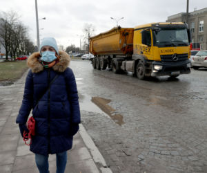 Hałas jest nie do wytrzymania! Mieszkańcy nowoczesnego osiedla mierzą się z głośnymi ciężarówkami