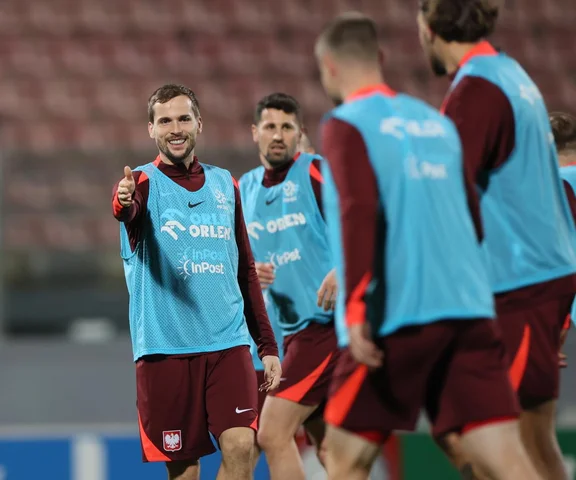 Takim składem Polska zagra z Maltą. Urban zaryzykował