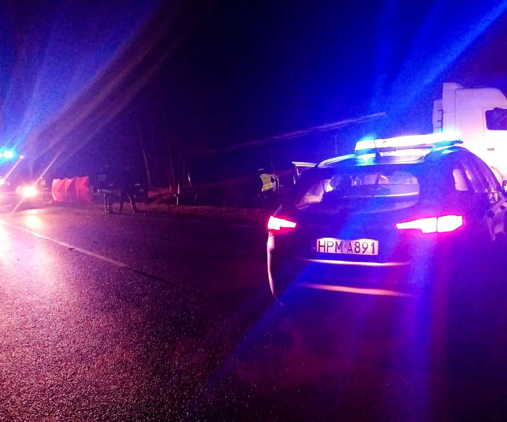 Rydzewo: ŚMIERTELNY wypadek na DK 61. Wyprzedzał dwie osobówki. ZGINĄŁ na miejscu