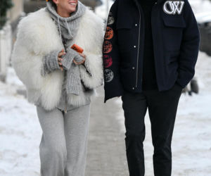 Klaudia Halejcio, mąż jej otworzył auto za całusa