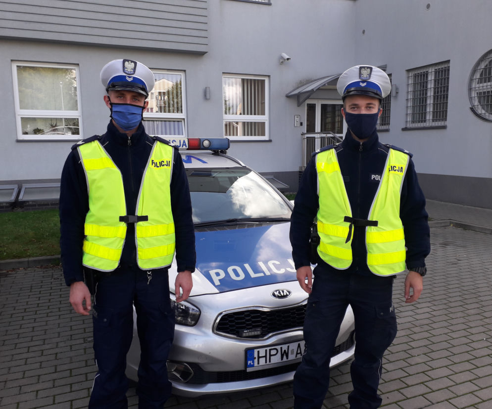 Wspaniała akcja policjantów ze Szczecinka. Uratowali życie kobiecie 