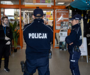 Tak policja walczy z koronawirusem