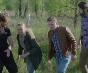 Remiza. Zawsze w akcji odcinek 11. Robert (Ziemowit Wasielewski), Dorota, Krzysztof - rodzice zaginionej Agniesi