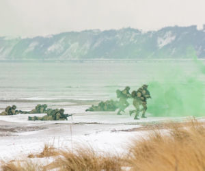 Autonomiczne lądowanie Bayraktara TB3 na Bałtyku. Krok milowy dla operacji bezzałogowych na Steadfast Dart‑26