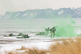 Autonomiczne lądowanie Bayraktara TB3 na Bałtyku. Krok milowy dla operacji bezzałogowych na Steadfast Dart‑26