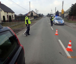 Koszmar na drodze w Gaszowicach. 9-letni chłopiec wbiegł wprost pod koła samochodu!