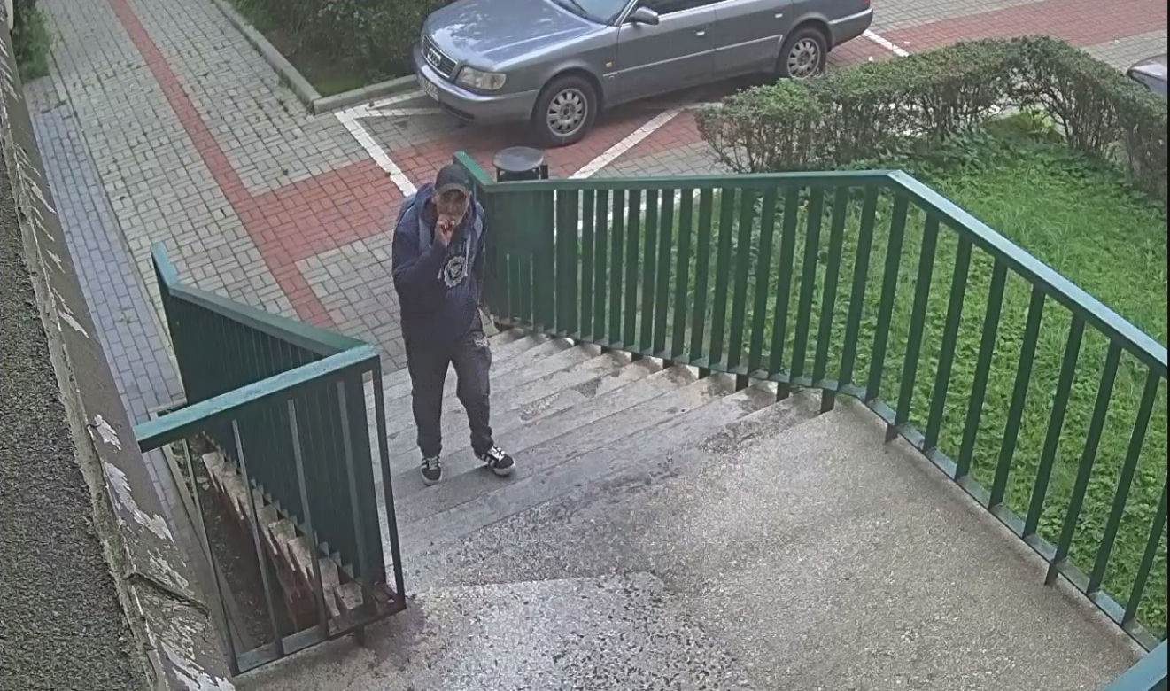 Zabrze: Ukradł pieniądze seniorowi. Rozpoznajesz go? ZDJĘCIA