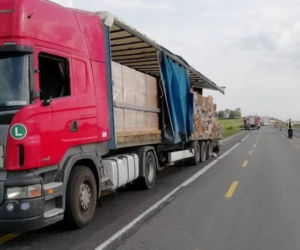 Kolizja TIRów na „Gierkówce”: Jeden z kierowców zasnął i zjechał na przeciwległy pas